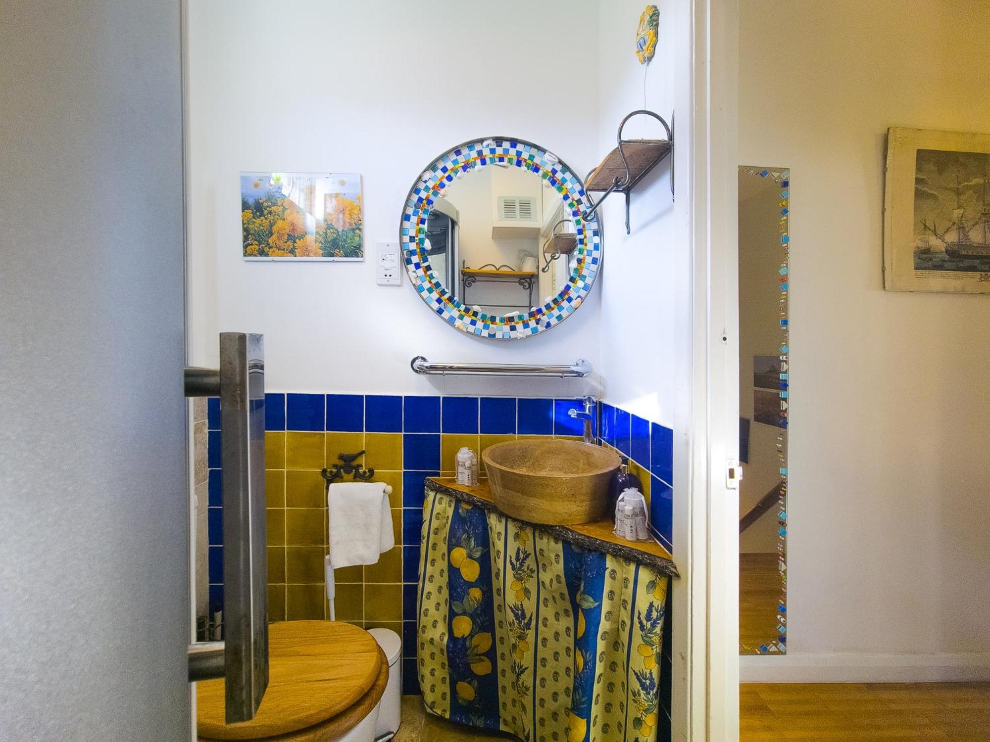 Casa vacanze Pass The Keys Charming Near Thames Dlr